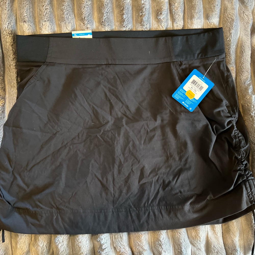 Columbia skort brand new xl